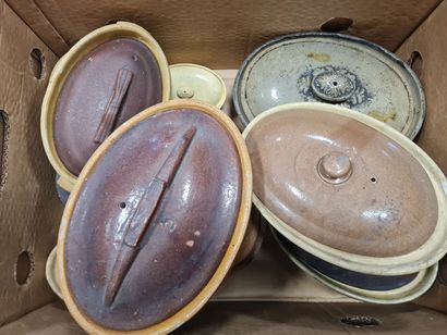 Deux cartons de 20 terrines en porcelaine...
