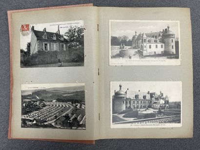 Trois albums de cartes postales anciennes...