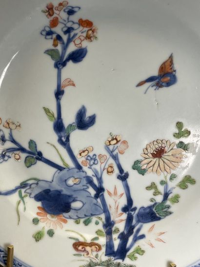 Paire d'assiettes en porcelaine de Chine...