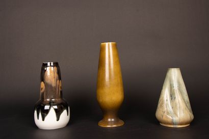 ART NOUVEAU ensemble de trois vases en céramique...