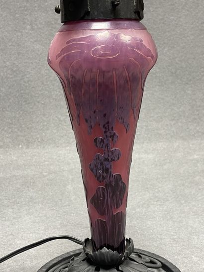 Pied de lampe en verre dégagé à l'acide Art...