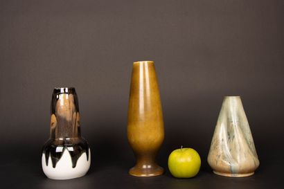 ART NOUVEAU ensemble de trois vases en céramique...