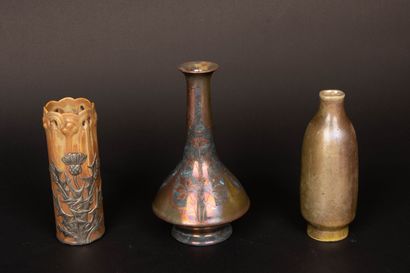Ensemble de trois vases Art nouveau. 
H....