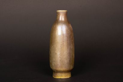 Ensemble de trois vases Art nouveau. 
H....