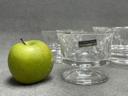 VILLEROY ET BOCH : coupe et dix coupelles
H....