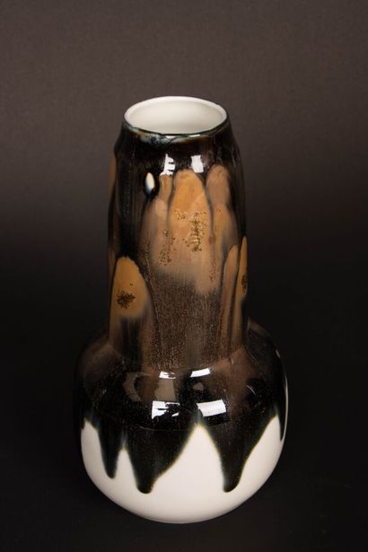 ART NOUVEAU ensemble de trois vases en céramique...