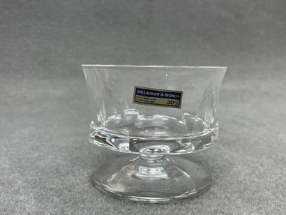 VILLEROY ET BOCH : coupe et dix coupelles
H....
