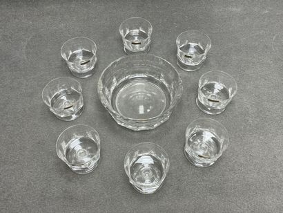 VILLEROY ET BOCH : coupe et dix coupelles
H....