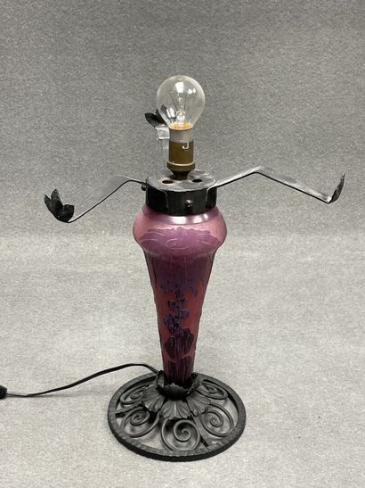 Pied de lampe en verre dégagé à l'acide Art...