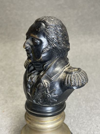 Buste de louis XVIII en bronze patiné, sur...