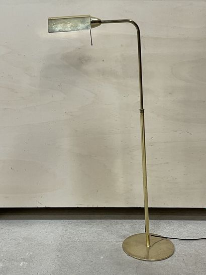 Lampadaire en liseuse, réglables en hauteur.
H....