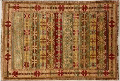 Tapis Pakistan Chobi. 
250 x 170 cm.