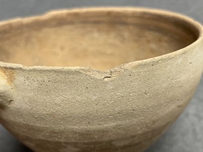 Quatre poteries greco-romaines
Pichets, bol...