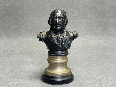 Buste de louis XVIII en bronze patiné, sur...
