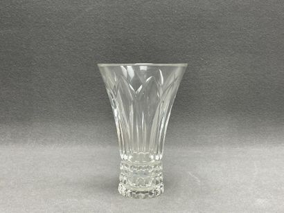 Saint Louis.
Grand vase en cristal.
H. :30...