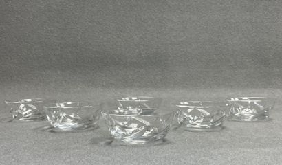 BACCARAT
Six coupelles en cristal. 
Signés...