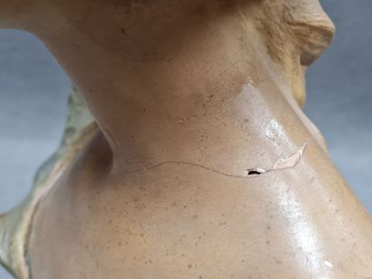 Buste de femme en plâtre patine.
Vers 1900
H:...