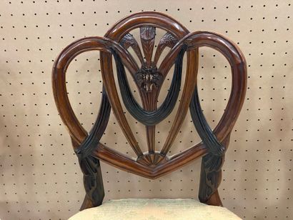 Six chaises et deux fauteuils de style anglais,...