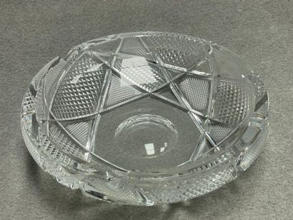Lalique France. 
Huit porte couteaux à décor...