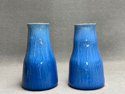 MASSIER Golfe Juan, 
Paire de vases 
H: 29,5...