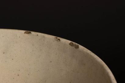 IRAN début XX°
Vasque et vase en céramique...