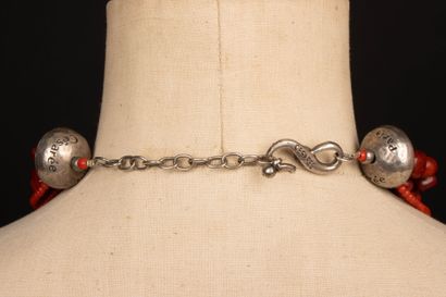 CESARE Paris: Fancy imitation coral necklace...