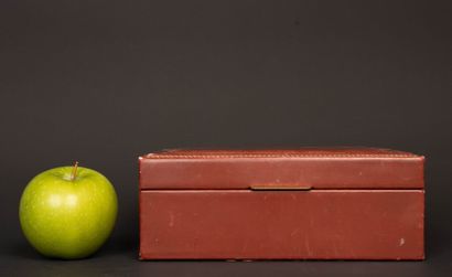 HERMÈS Paris. 
Bordeaux leather and gilt...
