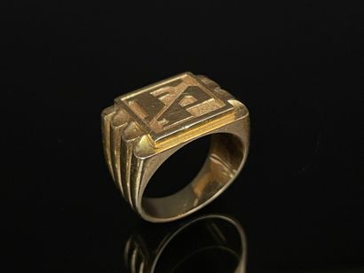 Gold signet ring FP
750°/00 gold.
TDD 60...