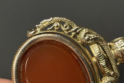 Gold and carnelian pendant.
750°/00 gold
4.3...