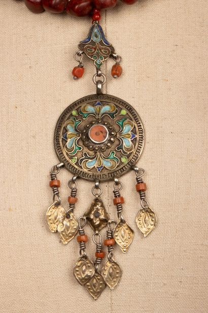 CESARE Paris: Fancy imitation coral necklace...