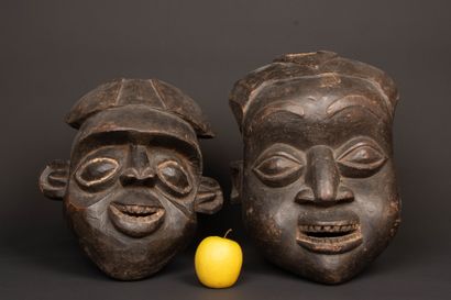 Two Banoune Baniléké haumes
Dance masks....