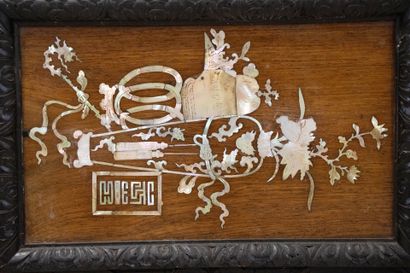 Grand cadre indochinois à incrustation de...