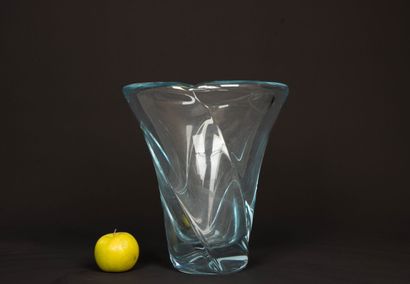 DAUM France
Large thick blue crystal vase...
