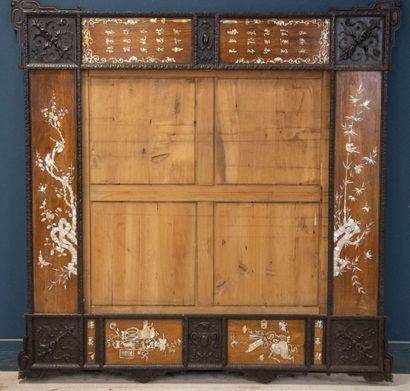 Grand cadre indochinois à incrustation de...