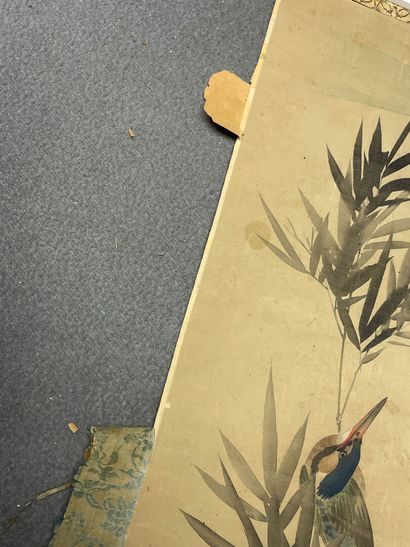Kakémono japonais signé.
oiseau sur une branche...