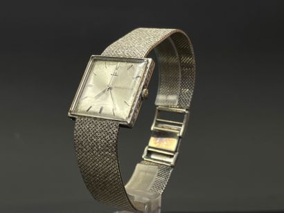 JAEGER LECOULTRE About 1950
Bracelet watch...