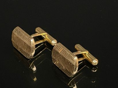 Pair of gold cufflinks.
750°/00 gold.
18...