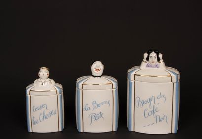 ROBJ (attribué à) : 
Trois pots à épices...