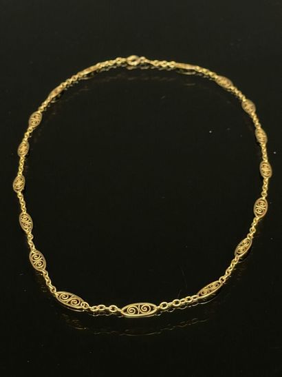 Gold drapery chain.
750°/00 gold.
Length:...