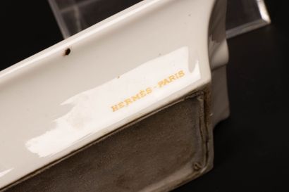 HERMÈS Paris. 
Porcelain ashtray with chasse...