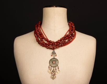 CESARE Paris: Fancy imitation coral necklace...