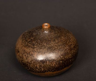 Trois petits vases boules en grès de Puisaye...