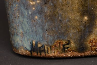 Annie MAUME (née en 1945).
Vase à long col...