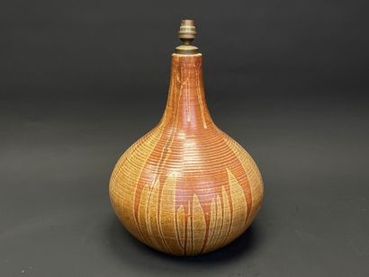 ACCOLAY, Daniel Auger.
Lampe en céramqiue...