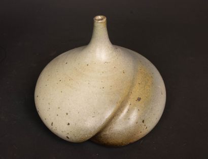 * Deux vases soliflore en grès de Puisaye.
H....