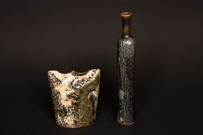 Annie MAUME (née en 1945).
Vase à long col...