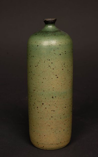 Jacques LACHENY (né en 1937). 
Trois vases...