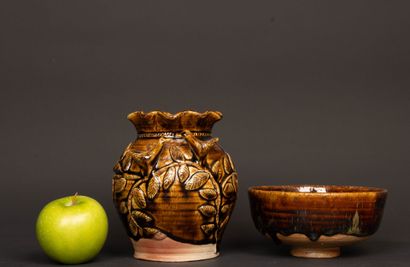 Jean-Michel DOIX (né en 1947). 
Vase et bol...