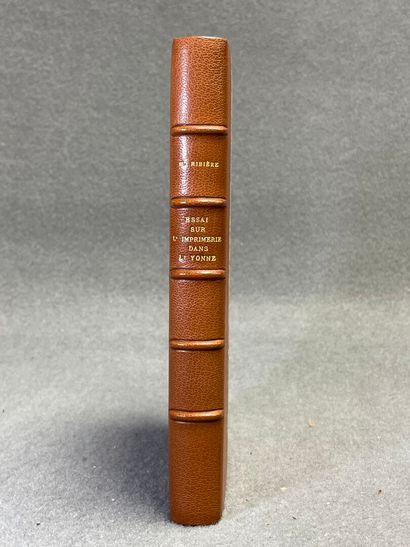 RIBIÈRE, Charles-Hippolyte. - Essai sur l'histoire...