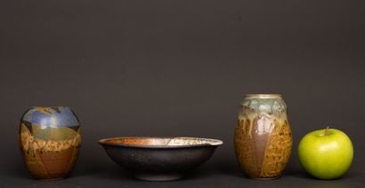 Jean CACHELEUX - Né en 1943. 
Deux vases...